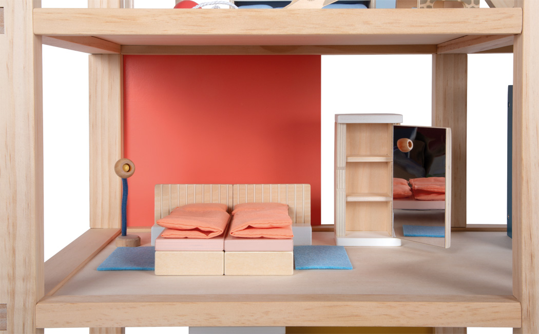 Põhjamaise disainiga puidust nukumaja koos mööbliga ja katuse­terassiga Suur kolmekorruseline puidust nukumaja lastele
