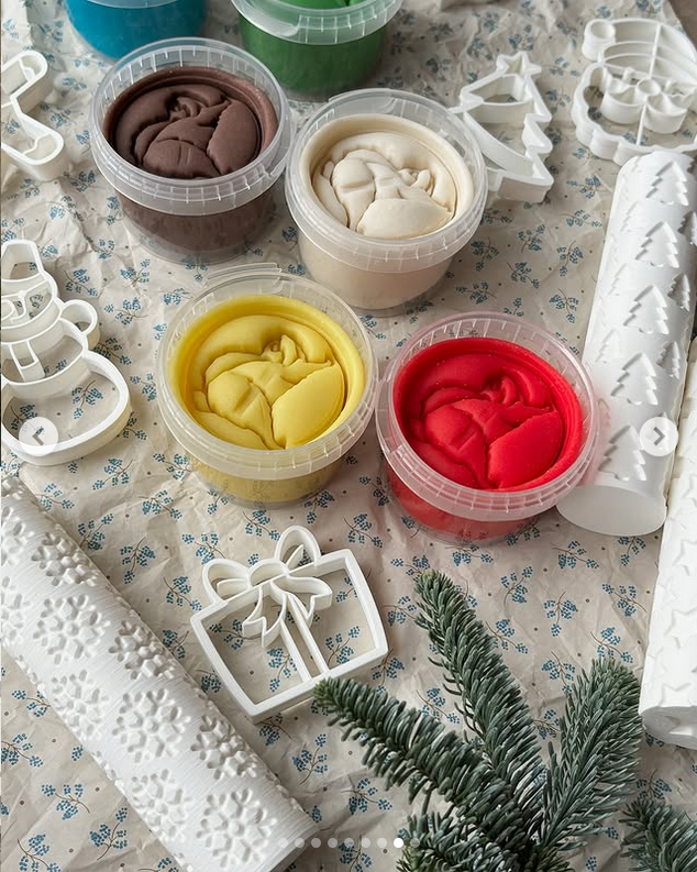 MĪCI mustrirull ja voolimisrull plastiliinia, küpsiste, piparkookide või kineetilise liivaga kasutamiseks