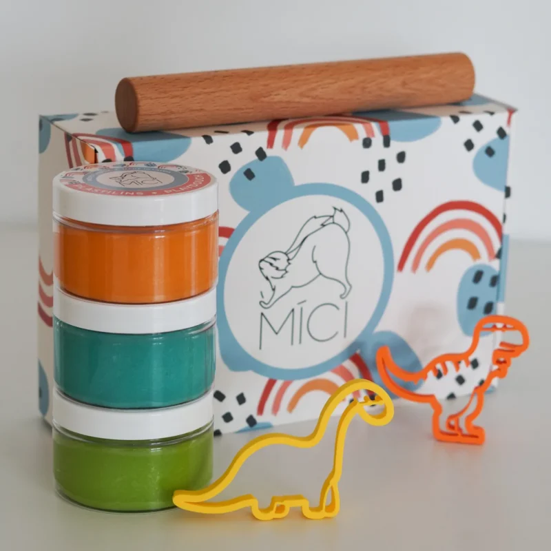 MICI voolimiskomplekt plastiliinide ja vormidega