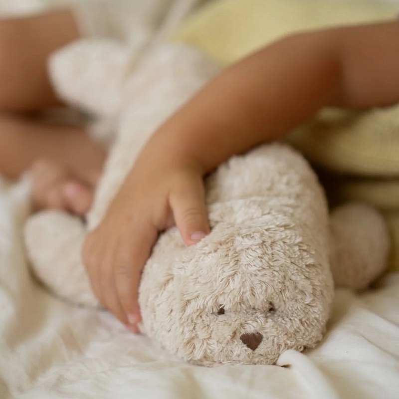 Nutusensoriga rahustav MOONIE 2.0 kaisuhüljes beebile roosa müra ja öölambiga