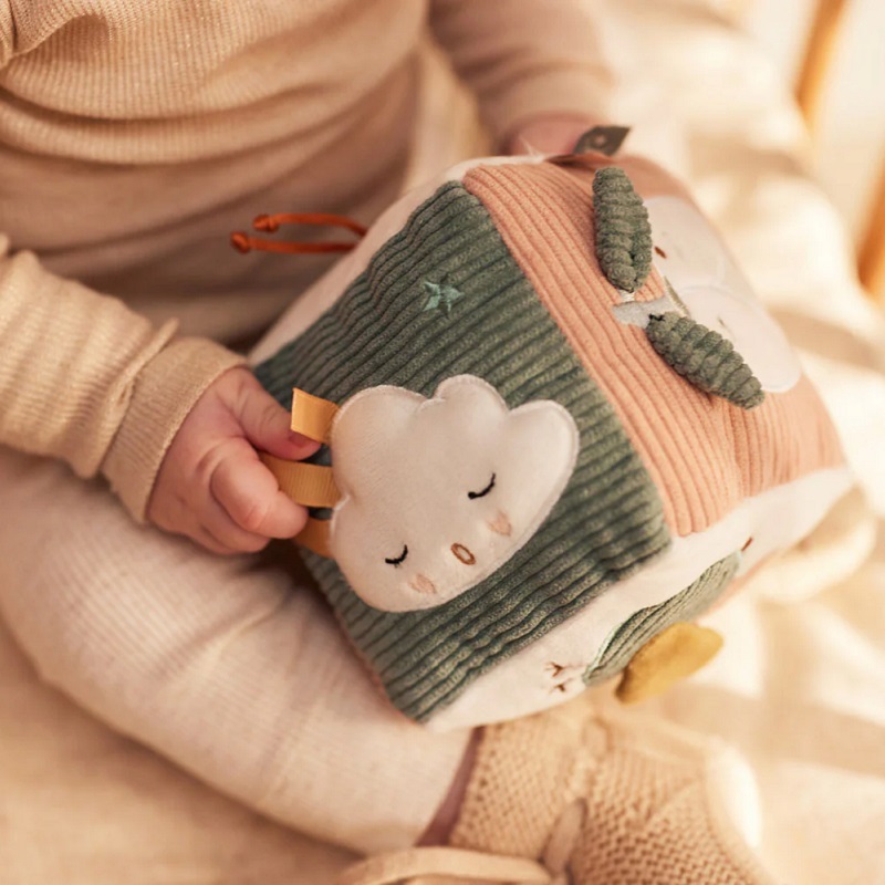 Jollein Riputatav aktiivsuskuubik ja beebimänguasi Aktiivsuskuubik