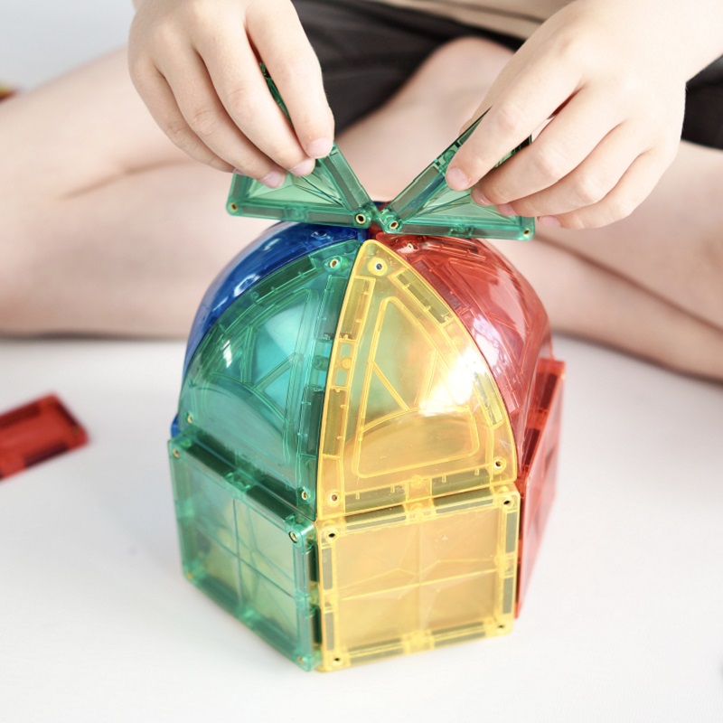 Cleverclixx Curved Dome Pack Intense 47 tk – kumerad kolmnurga kujuga magnetklotsid, mis ühilduvad Connetix ja teiste magnetklotsidega