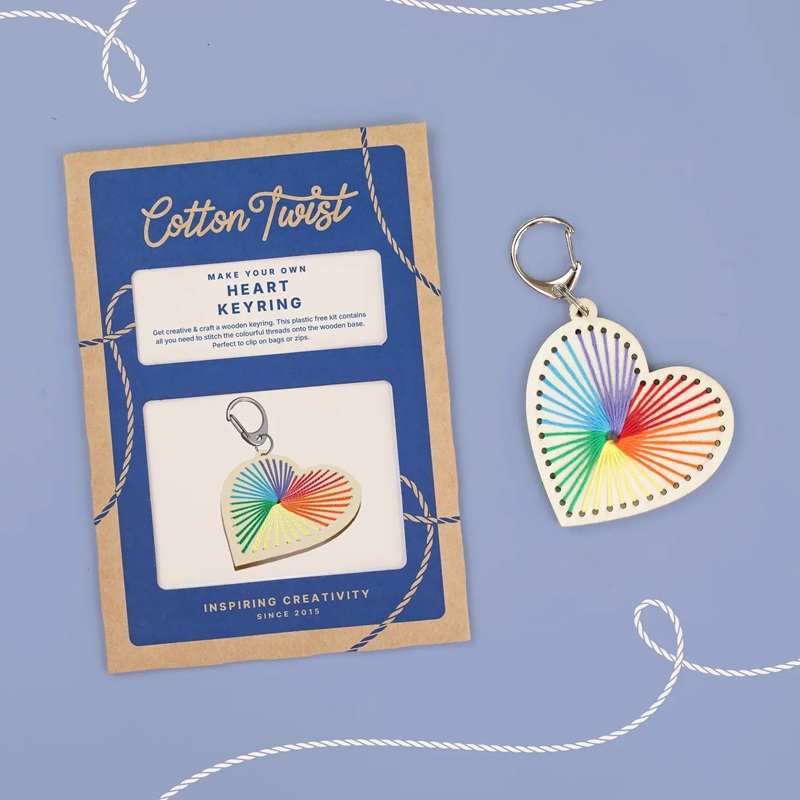 Cotton Twist Heart Keyring Craft Kit – tikitav südamega võtmehoidja 4+ Plastivaba tikkimiskomplekt lastele