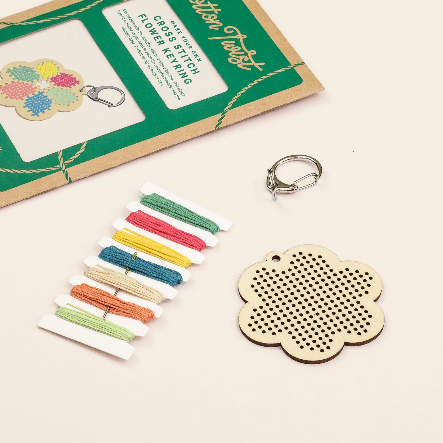 Cotton Twist Keyring Craft Kit – tikitav võtmehoidja Plastivaba tikkimiskomplekt lastele