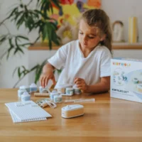 KIDYWOLF KIDYELEC STARTER elektriringide komplekt lastele
Laste esimene elektriliste vooluringide õppekomplekt KIDYWOLF KIDYELEC STARTER elektriringide komplekt lastele Laste esimene elektriliste vooluringide õppekomplekt