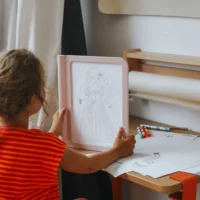 KIDYWOLF KIDYDRAW-PRO Fashion valgustahvel lastele
A4 valgustahvel moedisaini ja riietuste joonistamiseks lapsele KIDYWOLF KIDYDRAW-PRO Fashion valgustahvel lastele A4 valgustahvel moedisaini ja riietuste joonistamiseks lapsele