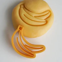 Mici Fruit puuviljade voolimiskomplekt 6 värvi ja 4 vormiga Mici pehme plastiliin lastele