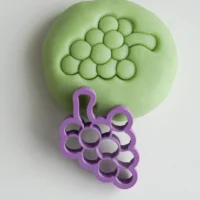 Mici Fruit puuviljade voolimiskomplekt 6 värvi ja 4 vormiga Mici pehme plastiliin lastele