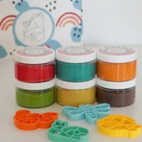 MICI voolimiskomplekt plastiliinide ja vormidega