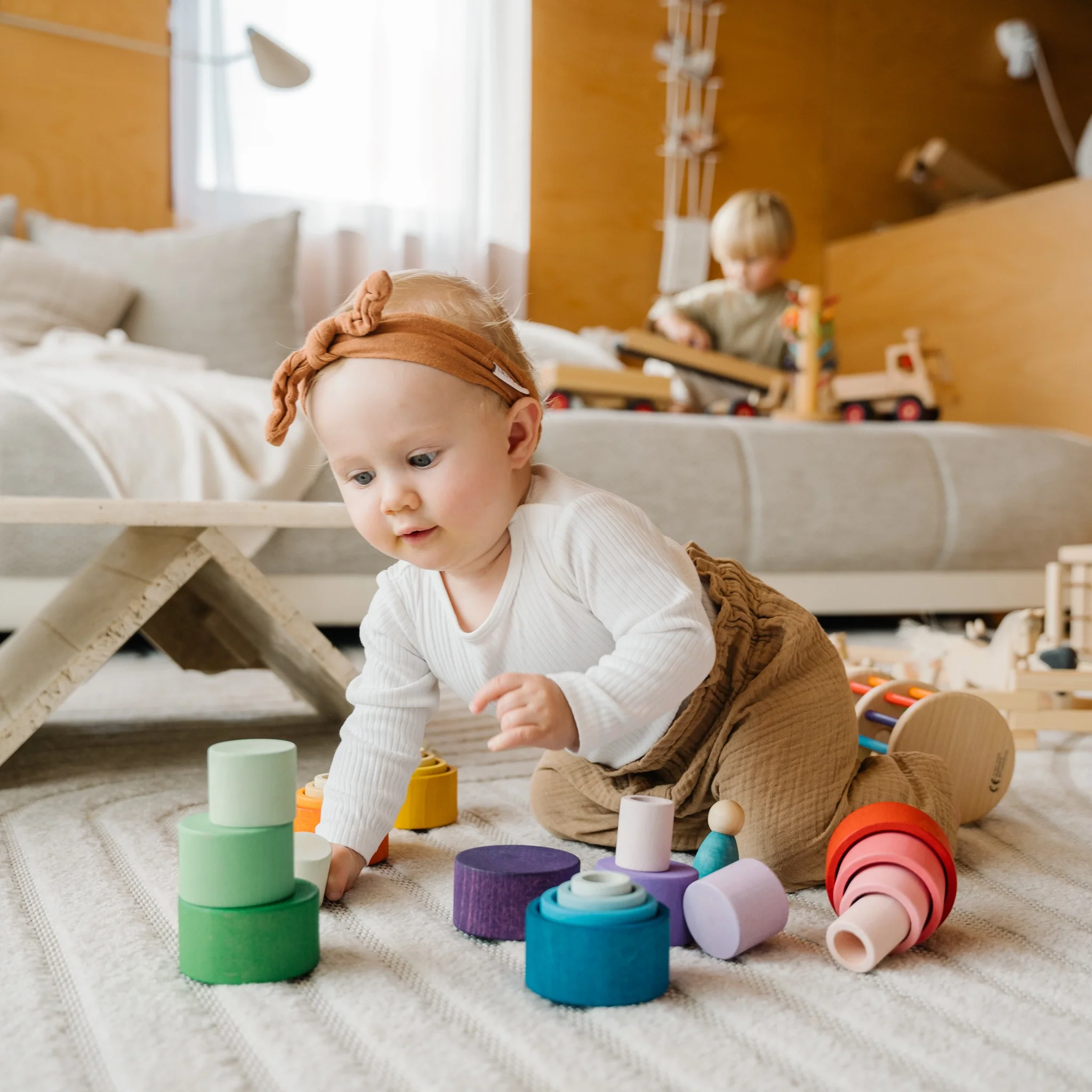 Grapat Nest Bowls 24 värvilise puidust ladumis- ja sorteerimiskausi komplekt